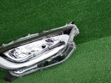 Load image into Gallery viewer, Frontscheinwerfer Toyota Yaris LED Rechts Scheinwerfer Headlight