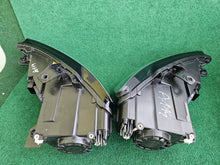 Laden Sie das Bild in den Galerie-Viewer, Frontscheinwerfer Audi A3 8V0941031 8V0941032 Ein Satz Scheinwerfer Headlight SCH5750924794va