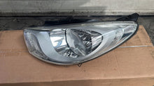 Laden Sie das Bild in den Galerie-Viewer, Frontscheinwerfer Hyundai I10 Links Scheinwerfer Headlight