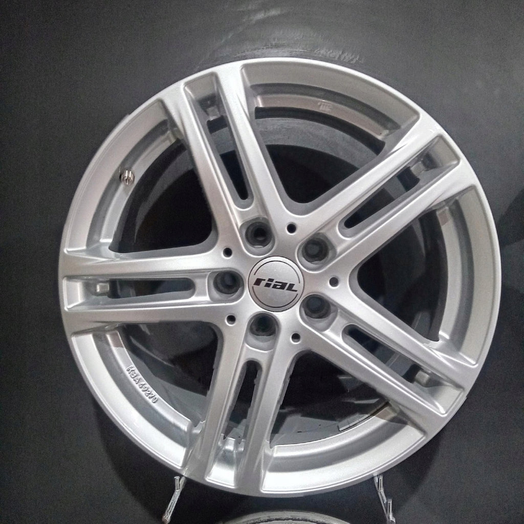 4x Alufelge 17 Zoll 7.5" 5x105 36ET Glanz Silber Audi A6 A8 Rim Wheel FEL9844900141ij