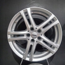 Laden Sie das Bild in den Galerie-Viewer, 4x Alufelge 17 Zoll 7.5" 5x105 36ET Glanz Silber Audi A6 A8 Rim Wheel FEL9844900141ij