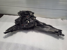 Laden Sie das Bild in den Galerie-Viewer, Frontscheinwerfer Toyota Prius Yaris Links Scheinwerfer Headlight SCH4614021440ec