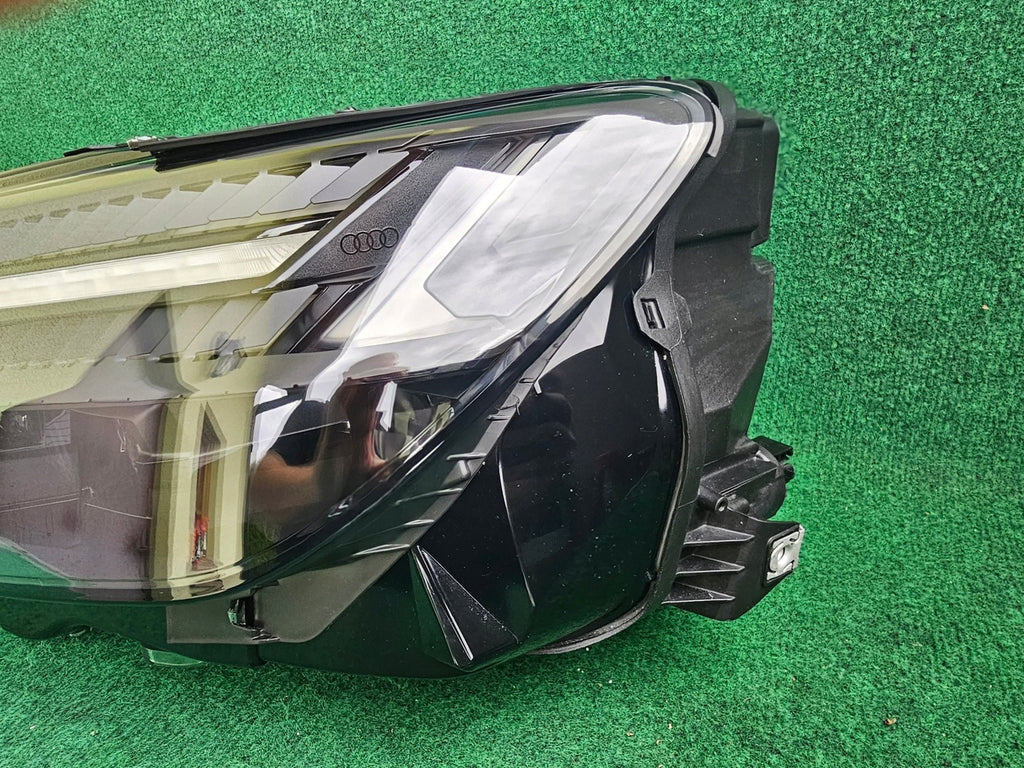 Frontscheinwerfer Audi E-Tron Links Scheinwerfer Headlight SCH4738288306be