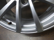 Load image into Gallery viewer, 1x Alufelge 17 Zoll 7.5&quot; 5x112 36ET Glanz Silber 4K0601025 Audi A6 C8 Rim Wheel