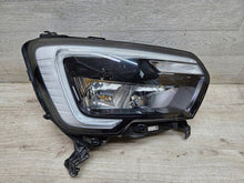Laden Sie das Bild in den Galerie-Viewer, Frontscheinwerfer Renault Master III 260105567R Rechts Scheinwerfer Headlight SCH9766894748ko