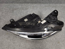 Laden Sie das Bild in den Galerie-Viewer, Frontscheinwerfer Mercedes-Benz Cls A2579062902SCZ LED Links Headlight SCH3267158869eq