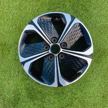 Laden Sie das Bild in den Galerie-Viewer, 1x Alufelge 16 Zoll 6.5&quot; 5x114.3 40ET 52910CR200 Kia Ceed Rim Wheel