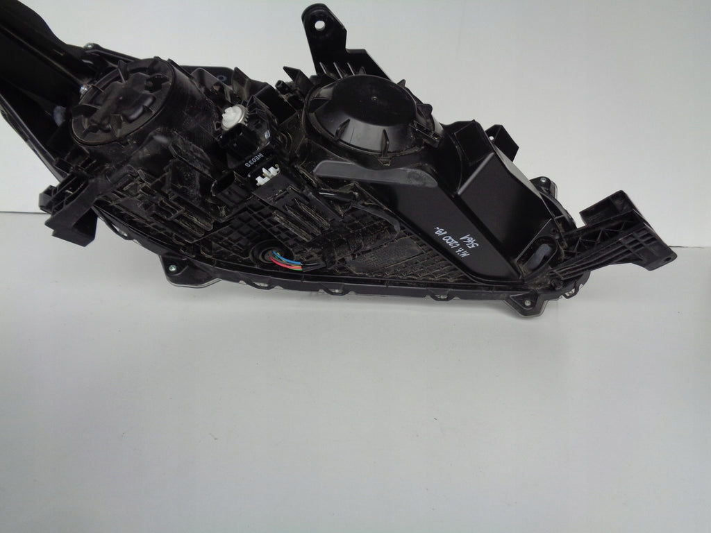 Frontscheinwerfer Mitsubishi L200 8301D377 Links Scheinwerfer Headlight