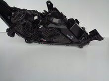 Load image into Gallery viewer, Frontscheinwerfer Mitsubishi L200 8301D377 Links Scheinwerfer Headlight