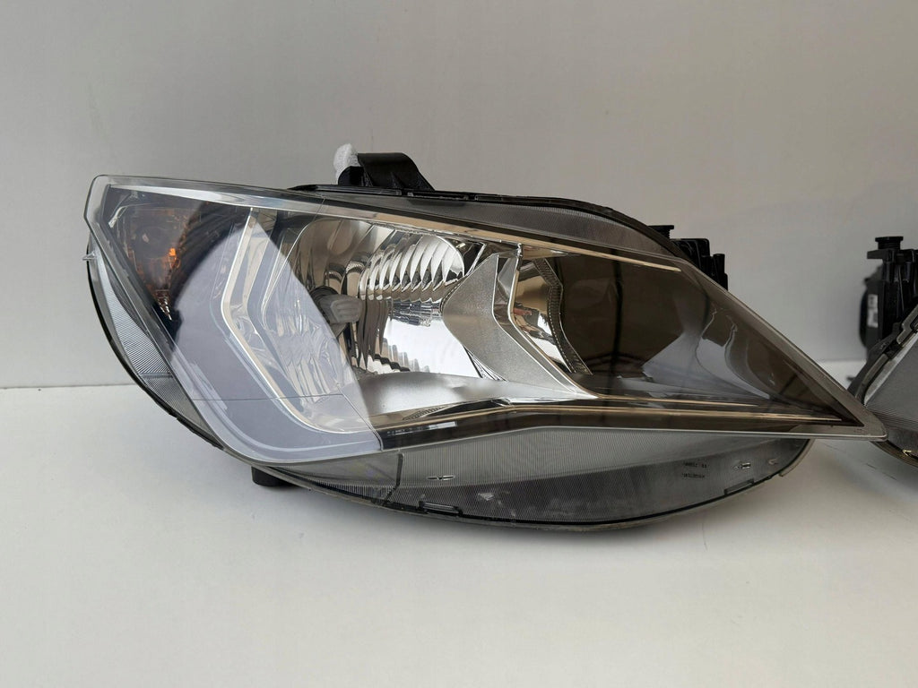 Frontscheinwerfer Seat Ibiza IV 6J1941005F 6J1941006F Ein Satz Headlight SCH8359035991bi