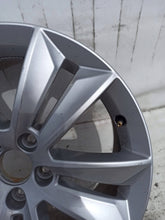Laden Sie das Bild in den Galerie-Viewer, 1x Alufelge 17 Zoll 7.0&quot; 5x108 40,5ET 31471309 Volvo S60 V60 Rim Wheel
