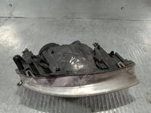 Laden Sie das Bild in den Galerie-Viewer, Frontscheinwerfer Saab 9-3 155819LI Links Scheinwerfer Headlight
