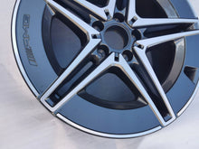 Laden Sie das Bild in den Galerie-Viewer, 1x Alufelge 18 Zoll 5x112 A2064011800 Mercedes-Benz W206 Rim Wheel FEL1770763605nm