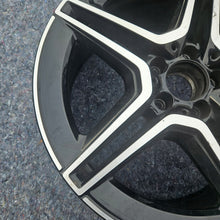 Laden Sie das Bild in den Galerie-Viewer, 1x Alufelge 19 Zoll 8.0" 5x112 38ET Glanz Silber A2534015300 Mercedes-Benz Glc FEL3265554726ci