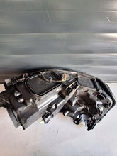 Laden Sie das Bild in den Galerie-Viewer, Frontscheinwerfer Toyota Auris 81110-02K60 LED Rechts Scheinwerfer Headlight