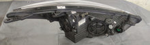 Load image into Gallery viewer, Frontscheinwerfer Hyundai I30 92101-A6020 Links Scheinwerfer Headlight