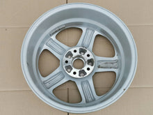 Load image into Gallery viewer, 1x Alufelge 17 Zoll 6.5" 5x114.3 46ET 52910-3K330 Hyundai Sonata V Rim Wheel FEL6267960825ta