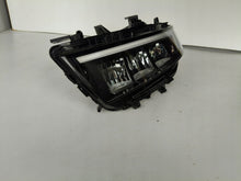Laden Sie das Bild in den Galerie-Viewer, Frontscheinwerfer Opel Astra L 9851881680 Full LED Ein Stück (Rechts oder Links) SCH7162867796xq