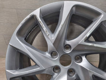 Load image into Gallery viewer, 1x Alufelge 18 Zoll 8.0" 5x112 40ET Glanz Silber 5FF601025C Cupra Formentor I FEL5844944078gh