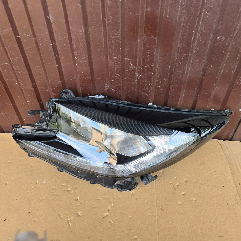 Frontscheinwerfer Toyota Aygo X Links Scheinwerfer Headlight SCH1566392983xl