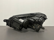 Laden Sie das Bild in den Galerie-Viewer, Frontscheinwerfer VW Passat B7 3AB941006 Rechts Scheinwerfer Headlight