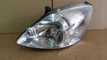 Laden Sie das Bild in den Galerie-Viewer, Frontscheinwerfer Hyundai Matrix 92101-10010 Ein Stück (Rechts oder Links)