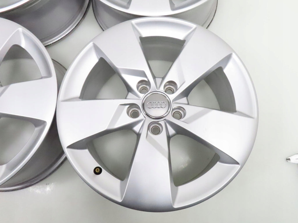 4x Alufelge 17 Zoll 7.0" 5x112 47ET Glanz Silber 8S0601025J Audi Tt Rim Wheel FEL9258570011jd