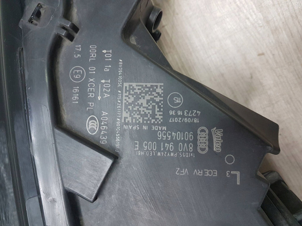 Frontscheinwerfer Audi A3 8V0941005E Xenon Links Scheinwerfer Headlight