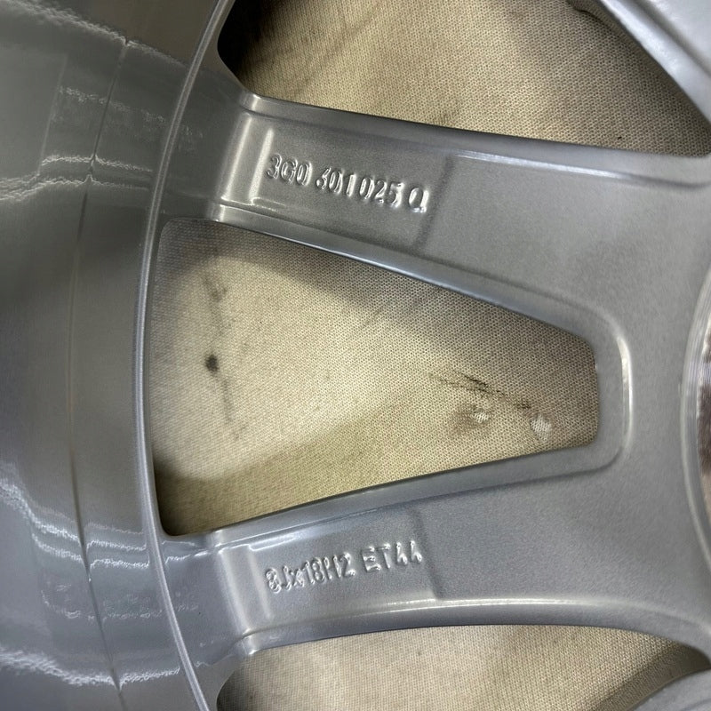 1x Alufelge 18 Zoll 8.0" 5x112 44ET Glanz Grau 3G0601025Q VW Rim Wheel FEL1040525032mp
