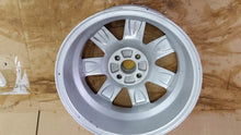 Load image into Gallery viewer, 1x Alufelge 15 Zoll 6.0&quot; 4x100 45ET PZ406-E0676-ZC Toyota Yaris Rim Wheel