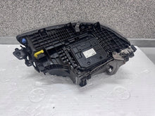 Laden Sie das Bild in den Galerie-Viewer, Frontscheinwerfer 2674390 LED Links Scheinwerfer Headlight SCH7285355239wm