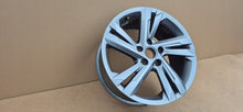 Load image into Gallery viewer, 1x Alufelge 17 Zoll 7.5" 5x112 51ET 5H0601025AF VW Golf Viii Rim Wheel FEL3924376232sv