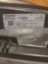 Load image into Gallery viewer, Frontscheinwerfer Volvo V40 3000207655 Xenon Links Scheinwerfer Headlight SCH2922351035cu