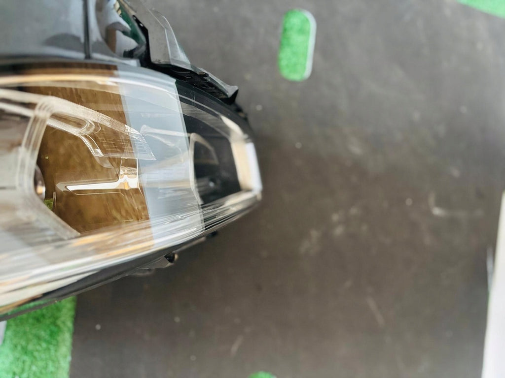 Frontscheinwerfer BMW F40 90177960 6311948281113 LED Links Headlight SCH2453077027me