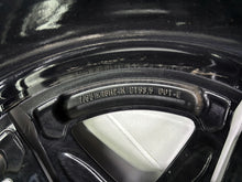 Laden Sie das Bild in den Galerie-Viewer, 1x Alufelge 18 Zoll 7.5" 5x112 A2434011700 Mercedes-Benz Eqa Gla Amg Eqb FEL3757945268ag