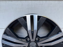 Load image into Gallery viewer, 1x Alufelge 17 Zoll 6.0" 5x112 50ET 2K5601025P Mg Passat Golf I Rim Wheel FEL1124238325bi