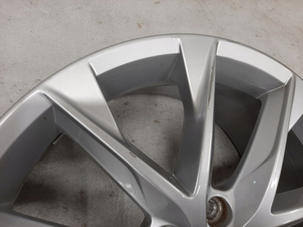 1x Alufelge 18 Zoll 7.5" 5x112 51ET Glanz Silber 5F0601025 Seat Leon Rim Wheel