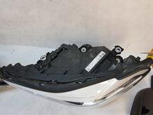 Laden Sie das Bild in den Galerie-Viewer, Frontscheinwerfer BMW 6 G32 8497219-04 8497220-04 Full LED Rechts oder Links SCH4434702285kk