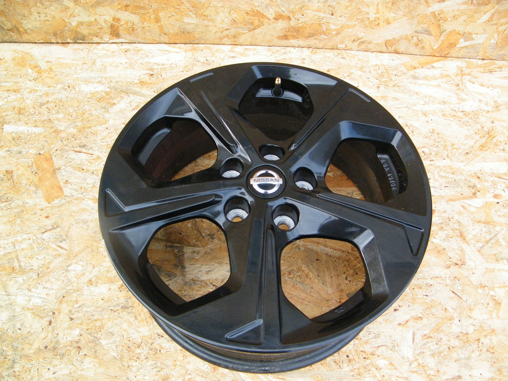 1x Alufelge 17 Zoll 7.0" 5x114.3 45ET KE409-4C200 Nissan X-Trail Qashqai