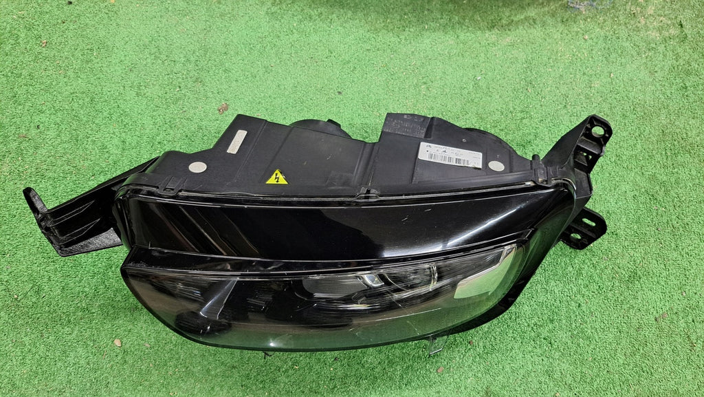 Frontscheinwerfer Citroën C4 Picasso 9675975180-02 Bi-Xenon Links Headlight