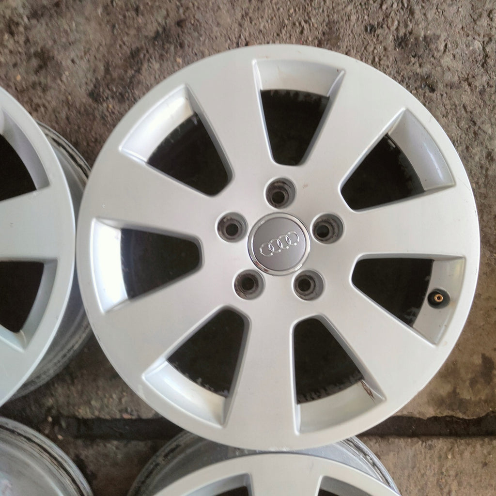 4x Alufelge 16 Zoll 6.5" 5x112 50ET Silber 8P0601025A Audi A6 A4 Rim Wheel