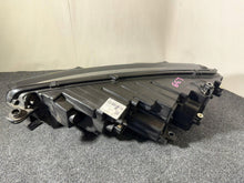 Laden Sie das Bild in den Galerie-Viewer, Frontscheinwerfer Skoda Octavia I 5E4941016 5E4941015 Ein Satz Headlight SCH7357040014pl