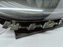 Laden Sie das Bild in den Galerie-Viewer, Frontscheinwerfer Tesla Model 3 107737500C Links Scheinwerfer Headlight SCH7359006042nt