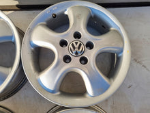 Load image into Gallery viewer, 4x Alufelge 16 Zoll 6.0" 5x112 49ET Silber 76110449 VW Caddy V Golf VII Touran FEL2627104544pm