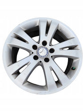 Load image into Gallery viewer, 1x Alufelge 17 Zoll 7.5" 5x112 47ET Glanz Silber A2044010402 Mercedes-Benz FEL1826980182kt