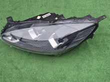 Laden Sie das Bild in den Galerie-Viewer, Frontscheinwerfer Ford Kuga LV4B-13E015CD Links Scheinwerfer Headlight SCH8113839588bz