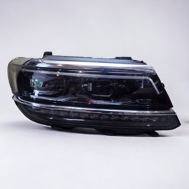 Frontscheinwerfer VW Tiguan Ad1 5NB941082A FULL LED Rechts Headlight