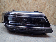 Load image into Gallery viewer, Frontscheinwerfer VW Tiguan Ad1 5NB941082A FULL LED Rechts Headlight