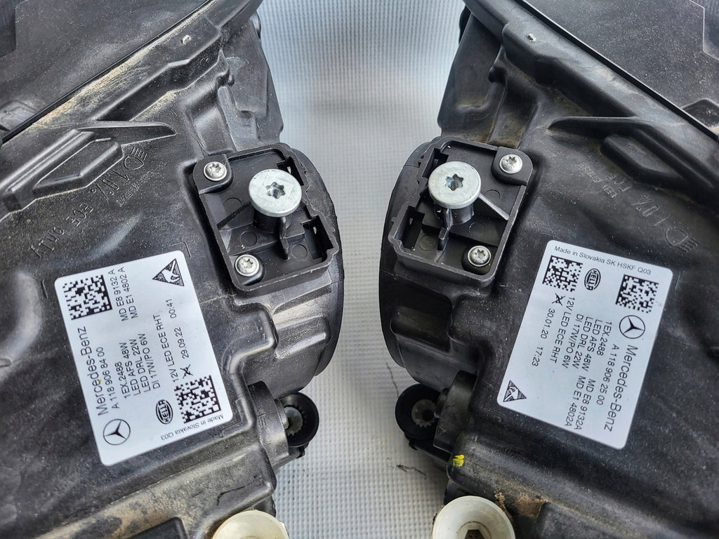 Frontscheinwerfer Mercedes-Benz Cla 1189062500 1189068400 LED Ein Satz Headlight SCH8470024823ge