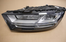 Load image into Gallery viewer, Frontscheinwerfer Audi Q7 4M0941033 LED Links Scheinwerfer Headlight